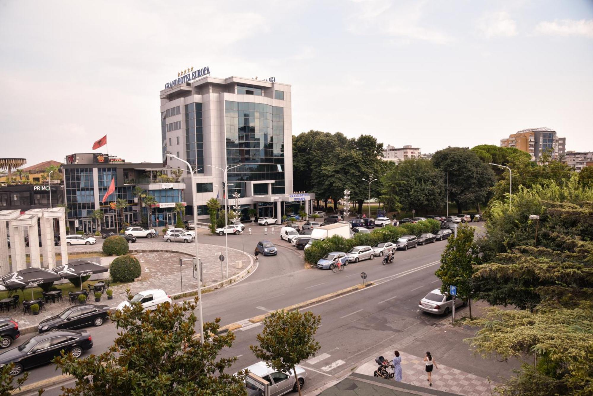 City Center Inn Shkoder Exterior photo