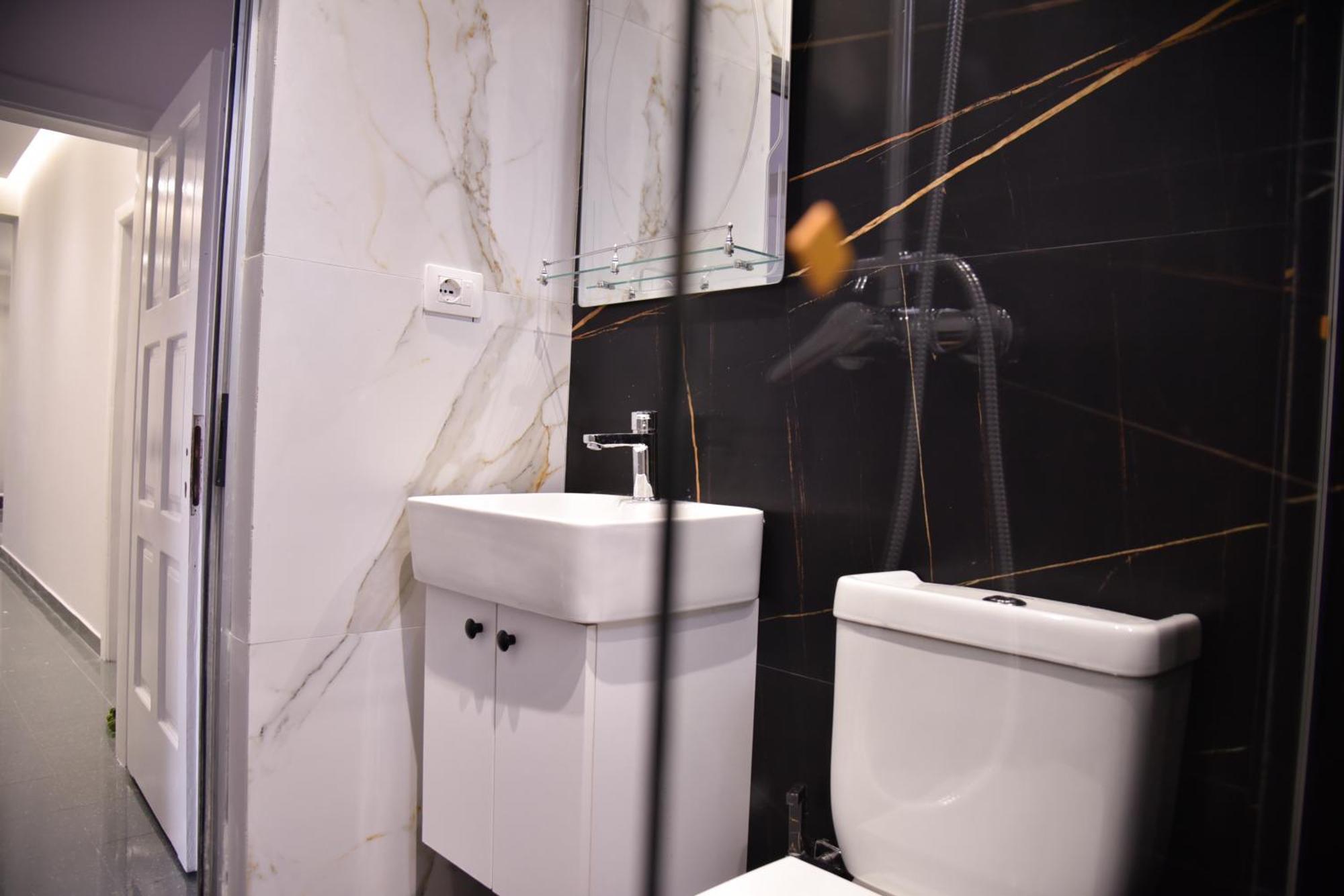 City Center Inn Shkoder Exterior photo